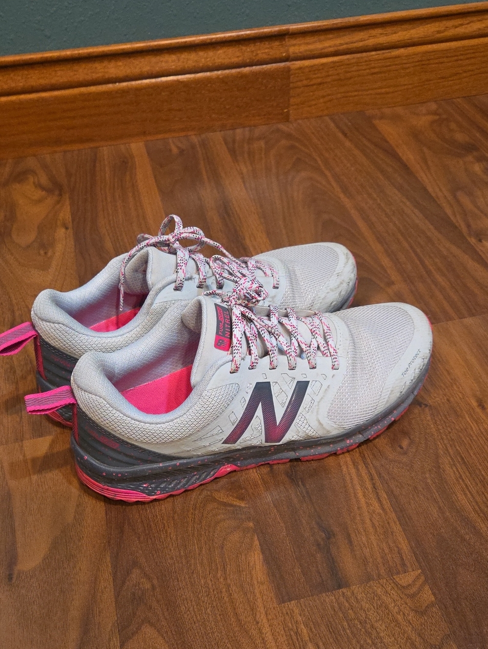 New Balance Nitrel Sz 9
